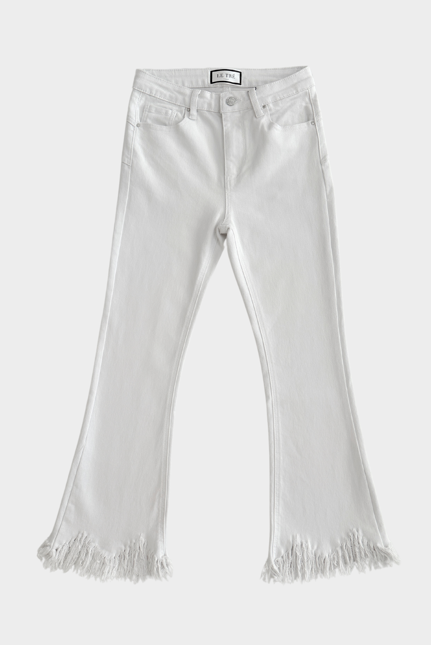 WHITE JEANS WITH FRAYED HEM