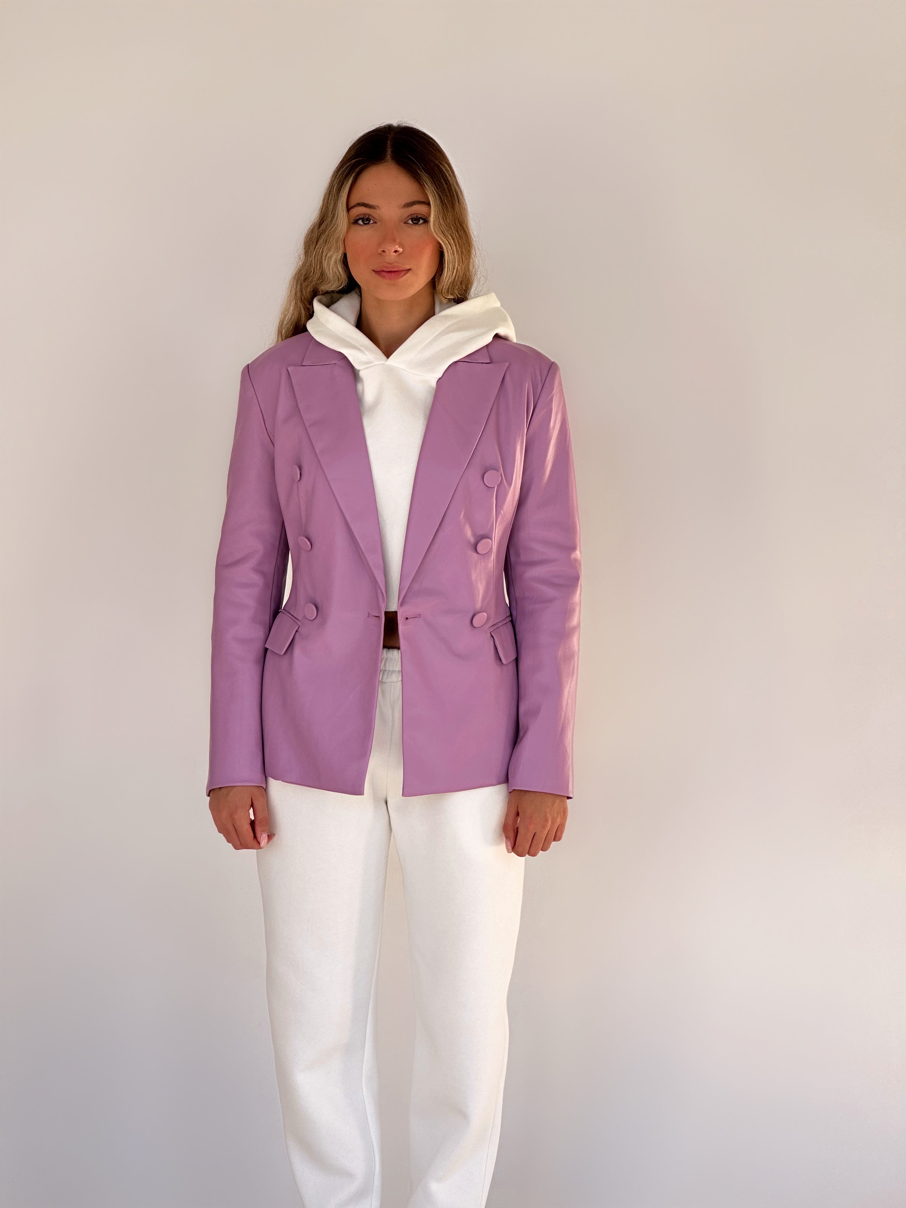 FAUX LEATHER BLAZER IN LILAC